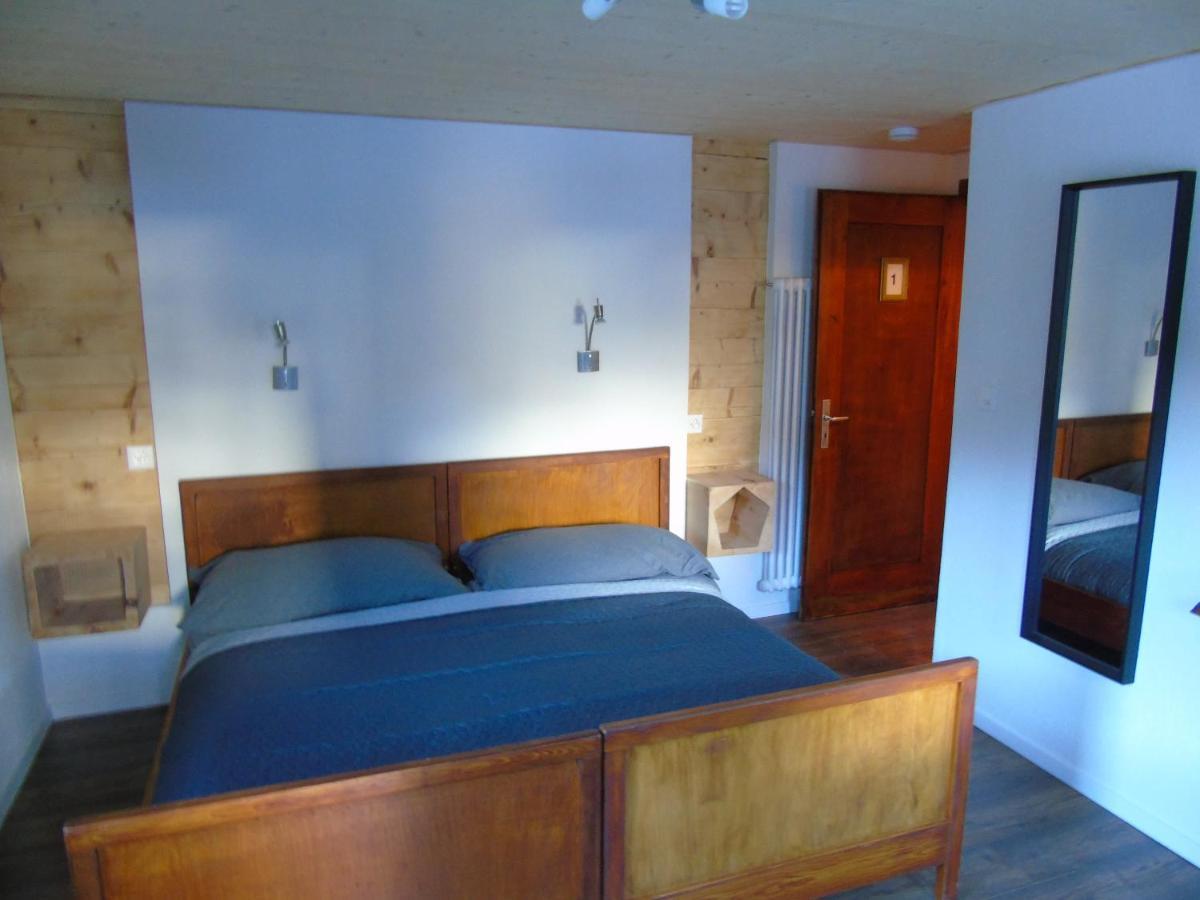 Room'S Chez Beni Grächen Exteriör bild